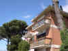 Rocca di Papa RM- villa a schiera 250 mq, panoramica con giardino: 3 camere, salone con camino, cucina, doppia sala hobby, 2 bagni in Residence Centro Paese, � 540mila